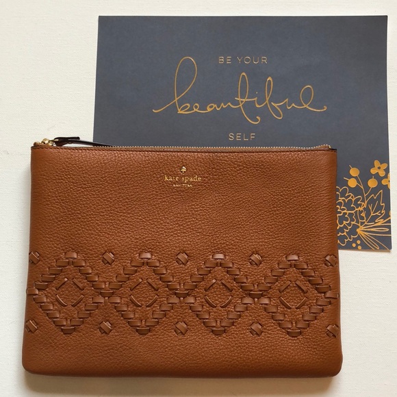 ❤️1 HOUR SALE❤️🎉HP🎉KS Gia Flynn street pouch - Picture 3 of 7